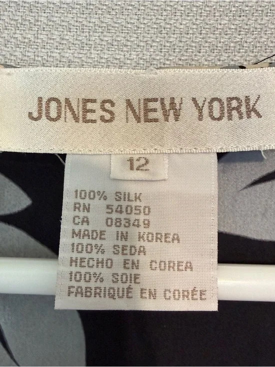 Jones New York Black Floral 100% Silk Sleeveless Top - Cream & Gray Flowers - Picture 3 of 6